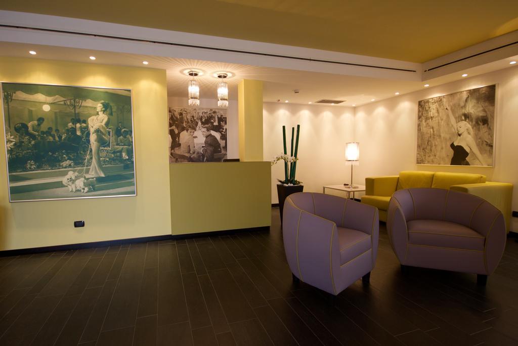 Invilladiserio Hotel Villa di Serio Bagian luar foto
